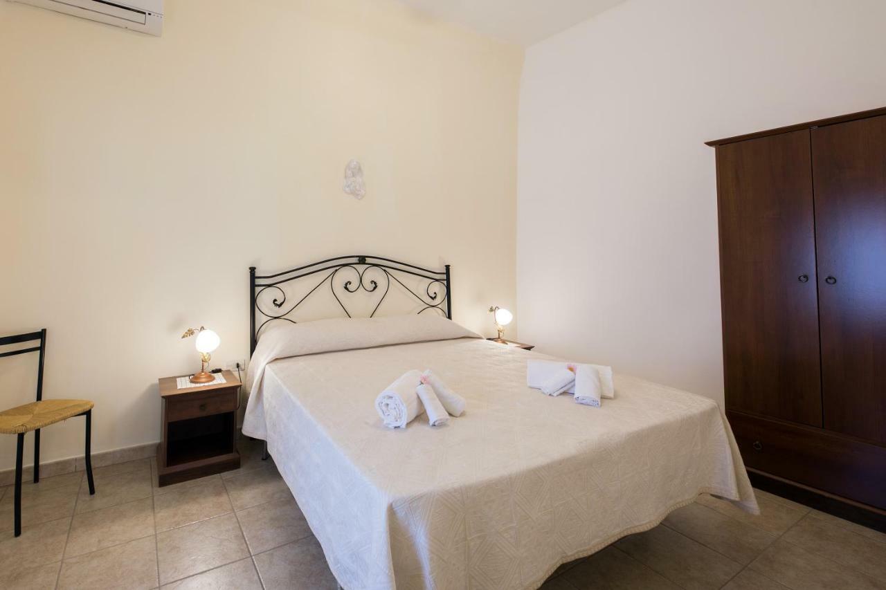 カロヴィーニョ Antico Rifugio Bed & Breakfast エクステリア 写真